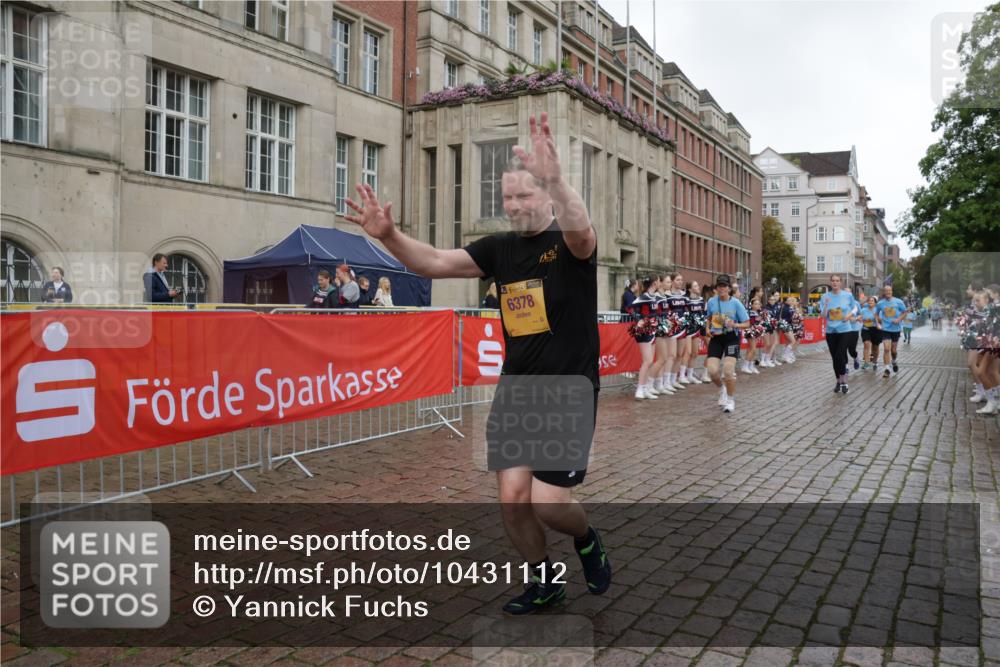 13.09.2026 - Kiel Lauf Yannick Fuchs http://msf.ph/oto/10431112 13.09.2026 11:15:12 Ziel 2092, 3706, 3707, 3708, 5601, 6378, 6905, 9273, 10116, 10124, 11482, 155, 2401, 3087, 5327, 11871, 270, 2520, 6378, 6783, 6806, 7787, 10278 meine-sportfotos.de