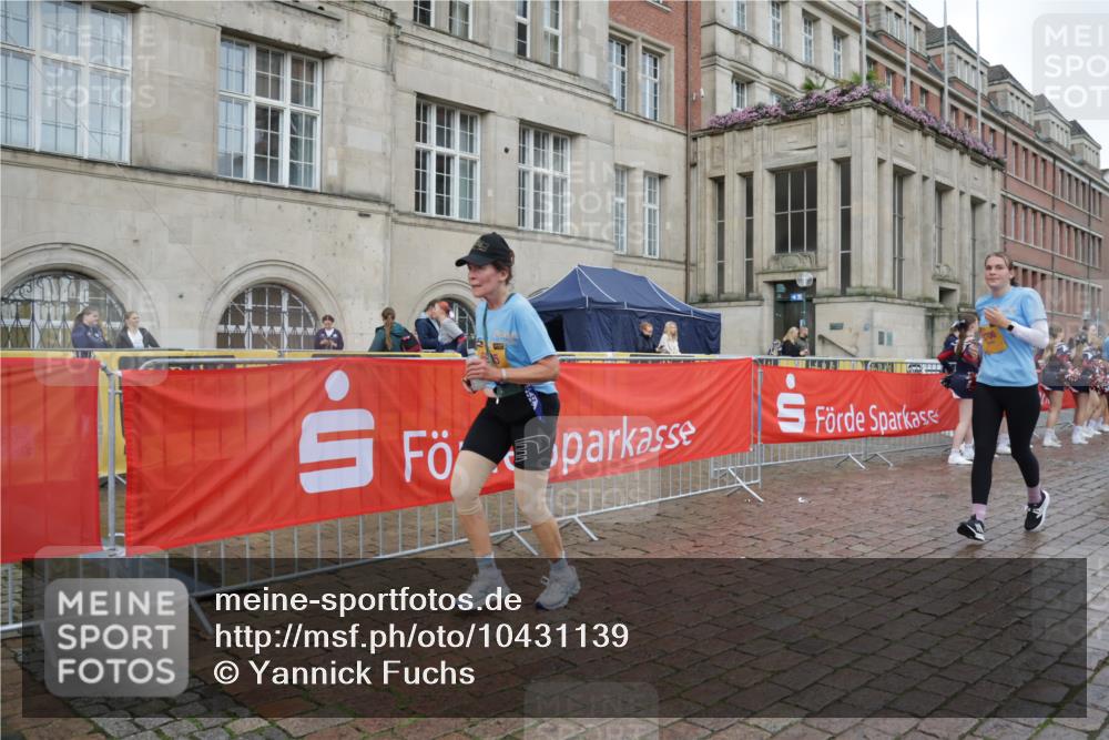 13.09.2026 - Kiel Lauf Yannick Fuchs http://msf.ph/oto/10431139 13.09.2026 11:15:15 Ziel 2092, 2401, 3706, 3707, 3708, 5601, 6905, 9273, 10116, 10124, 11482, 155, 1246, 3087, 5327, 11871, 12831, 12832, 12833, 12834, 3706, 6378, 6783, 6905, 7787 meine-sportfotos.de
