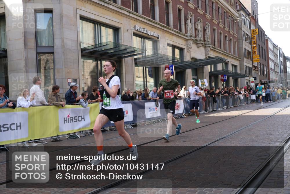 13.09.2026 - 21. swb-Marathon Bremen Strokosch-Dieckow http://msf.ph/oto/10431147 13.09.2026 13:10:59 Ziel 335, 382, 1349, 2087, 3440, 3448, 3484, 3647, 3899, 4429, 6274, 8183, 8474, 9291, 9410, 9618, 9762, 335, 384, 697, 1385, 1498, 2021, 2347, 2759, 4023, 4475, 4571, 5066, 5079, 5152, 5155, 5168, 5314, 5387, 5648, 6471, 6657, 7115, 7136, 8183, 9622, 9659, 13248 meine-sportfotos.de