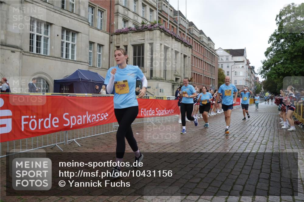 13.09.2026 - Kiel Lauf Yannick Fuchs http://msf.ph/oto/10431156 13.09.2026 11:15:16 Ziel 2092, 2401, 3706, 3707, 3708, 5601, 6905, 9273, 10116, 10124, 11482, 155, 1246, 3087, 5327, 11871, 12831, 12832, 12833, 12834, 3706, 3707, 3708, 6378, 6783, 6905, 7787 meine-sportfotos.de