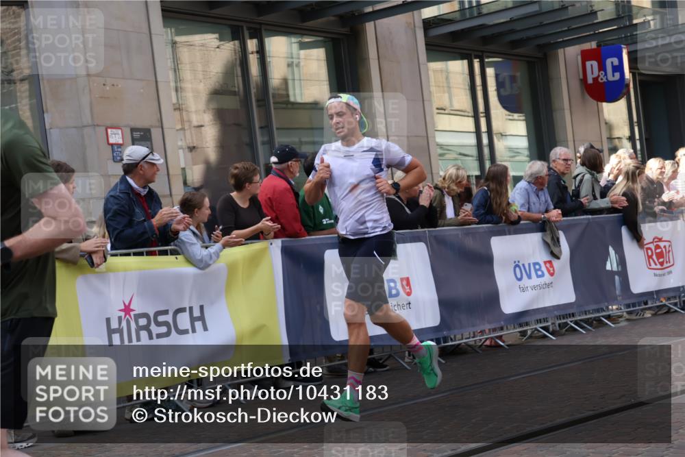 13.09.2026 - 21. swb-Marathon Bremen Strokosch-Dieckow http://msf.ph/oto/10431183 13.09.2026 13:11:00 Ziel 382, 1349, 2087, 3440, 3448, 3484, 3647, 3899, 4429, 6274, 8474, 9291, 9410, 9618, 9762, 335, 384, 697, 1385, 1498, 2021, 2347, 2759, 4023, 4475, 4571, 5066, 5079, 5155, 5168, 5314, 5387, 5648, 6471, 6657, 7115, 7136, 8183, 9410, 9622, 9659, 13248 meine-sportfotos.de