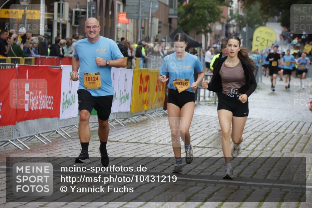 13.09.2026 - Kiel Lauf Yannick Fuchs http://msf.ph/oto/10431219 13.09.2026 11:15:28 Ziel 155, 1246, 2401, 3087, 5327, 11871, 12831, 12832, 12833, 12834, 2092, 10116, 10124, 9175, 5601, 9273 meine-sportfotos.de