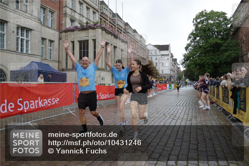 13.09.2026 - Kiel Lauf Yannick Fuchs http://msf.ph/oto/10431246 13.09.2026 11:15:34 Ziel 155, 1246, 3087, 5327, 11871, 12831, 12832, 12833, 12834, 155, 2092, 2401, 10116, 10124, 2414, 4309, 4571, 9175, 9708, 10116, 10124 meine-sportfotos.de