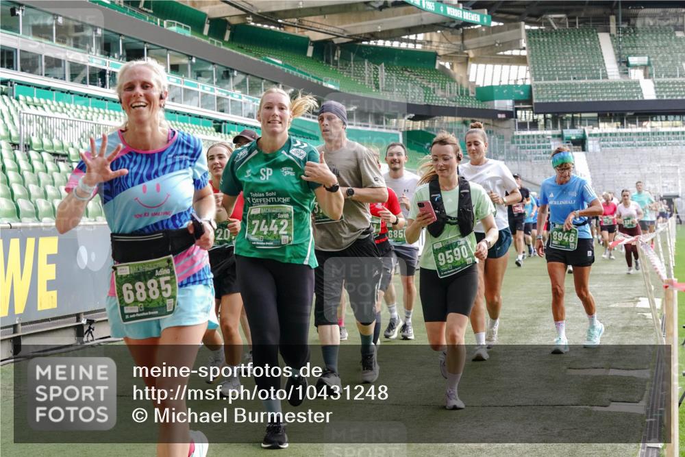13.09.2026 - 21. swb-Marathon Bremen Michael Burmester http://msf.ph/oto/10431248 13.09.2026 13:28:43 Laufen im Stadion 111, 220, 357, 422, 476, 478, 597, 685, 726, 729, 754, 829, 888, 925, 986, 1079, 1220, 1298, 1325, 1384, 1496, 1608, 1615, 1741, 1769, 1777, 1958, 1961, 1984, 2236, 2326, 2365, 2436, 2472, 2502, 2574, 2593, 2725, 2740, 2743, 2862, 2868, 2876, 2924, 2991, 3020, 3061, 3073, 3129, 3154, 3219, 3238, 3274, 3321, 3361, 3589, 3592, 3594, 3595, 3605, 3678, 3694, 3755, 3758, 3798, 3826, 3853, 3885, 3907, 3953, 3965, 3971, 3978, 3987, 4011, 4108, 4238, 4457, 4660 meine-sportfotos.de