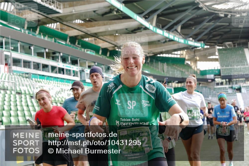 13.09.2026 - 21. swb-Marathon Bremen Michael Burmester http://msf.ph/oto/10431295 13.09.2026 13:28:45 Laufen im Stadion 111, 220, 357, 422, 476, 478, 597, 685, 726, 729, 754, 829, 888, 925, 986, 1079, 1220, 1298, 1325, 1384, 1496, 1608, 1615, 1741, 1769, 1777, 1958, 1984, 2236, 2326, 2365, 2436, 2472, 2502, 2574, 2593, 2740, 2743, 2862, 2868, 2876, 2924, 2991, 3020, 3061, 3073, 3129, 3154, 3219, 3238, 3274, 3321, 3361, 3589, 3594, 3595, 3605, 3678, 3694, 3755, 3758, 3798, 3826, 3853, 3885, 3907, 3953, 3965, 3971, 3978, 3987, 4011, 4108, 4238, 4457, 4660 meine-sportfotos.de