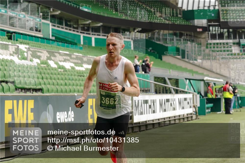 13.09.2026 - 21. swb-Marathon Bremen Michael Burmester http://msf.ph/oto/10431385 13.09.2026 12:27:03 Laufen im Stadion 103, 206, 238, 322, 420, 447, 841, 875, 1187, 1352, 1840, 2032, 2044, 2143, 4264, 129, 149, 236, 289, 798, 1483, 1490, 1567 meine-sportfotos.de