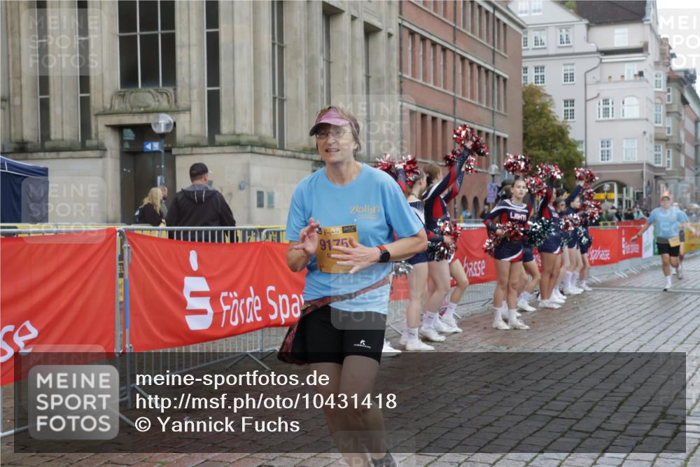 13.09.2026 - Kiel Lauf Yannick Fuchs http://msf.ph/oto/10431418 13.09.2026 11:16:17 Ziel 1391, 2511, 3196, 5714, 5808, 6211, 6999, 9484, 11678, 11679, 11680, 12273, 12274, 12275, 12556, 1605, 2414, 2511, 3196, 4216, 4309, 4571, 9175, 9204, 9348, 9708, 644, 2822, 5732, 6170, 9035, 9173, 9593, 11230, 9175 meine-sportfotos.de