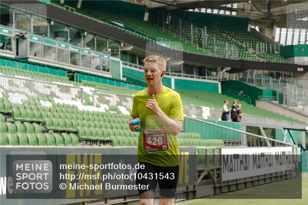 13.09.2026 - 21. swb-Marathon Bremen Michael Burmester http://msf.ph/oto/10431543 13.09.2026 12:27:35 Laufen im Stadion 103, 206, 238, 322, 358, 420, 553, 574, 841, 875, 1161, 1253, 1256, 1352, 1525, 1724, 1783, 1917, 2032, 3662, 4264, 149, 289, 798, 1313, 1483, 1490, 1544, 1567 meine-sportfotos.de
