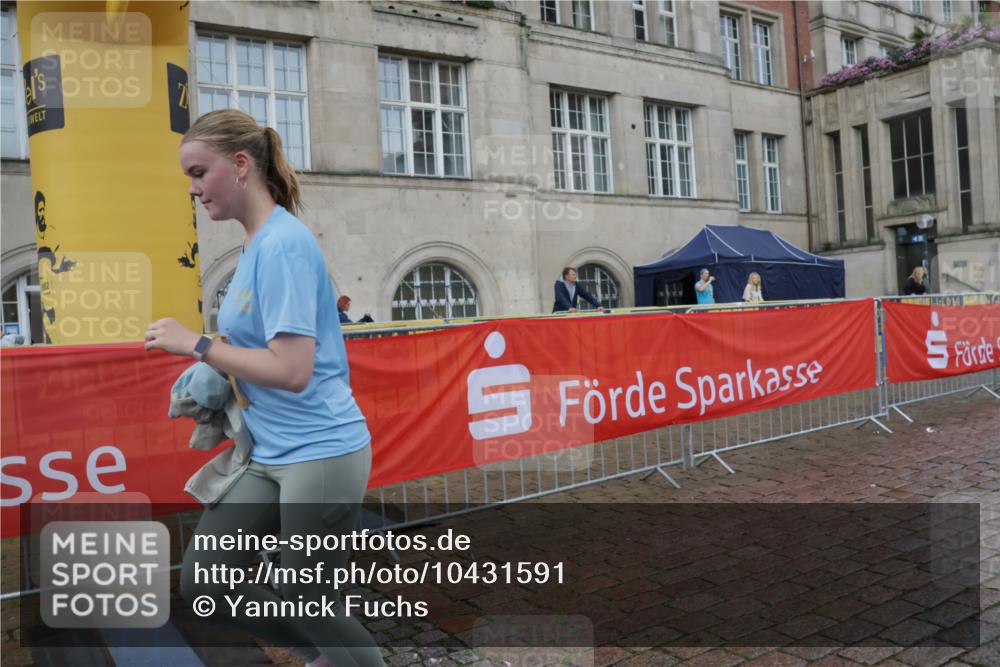 13.09.2026 - Kiel Lauf Yannick Fuchs http://msf.ph/oto/10431591 13.09.2026 11:16:49 Ziel 1925, 2050, 6977, 8630, 8964, 10554, 11584, 11926, 12226, 12370, 644, 2822, 5714, 5732, 5808, 6170, 6999, 9035, 9173, 9593, 11230, 11678, 11679, 11680, 11926, 12273, 12274, 12275, 12556, 608, 3995, 7800, 7880, 9428, 1391, 2511, 3196, 5714, 6211, 9484, 12556 meine-sportfotos.de