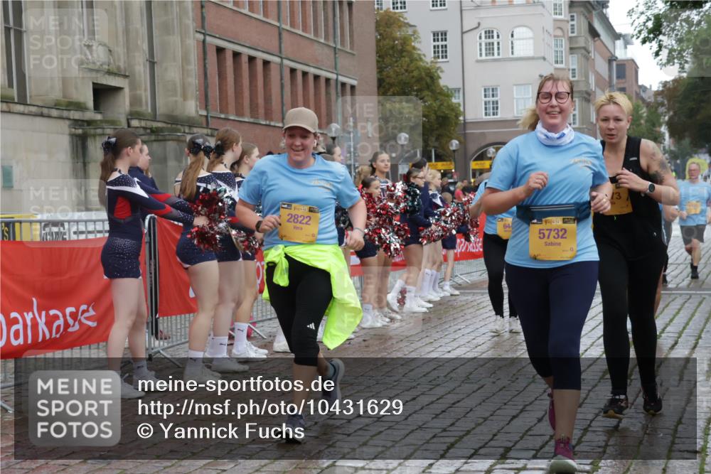 13.09.2026 - Kiel Lauf Yannick Fuchs http://msf.ph/oto/10431629 13.09.2026 11:16:56 Ziel 608, 1925, 2050, 3995, 6977, 7800, 8630, 8964, 12226, 12370, 644, 1925, 2822, 5732, 6170, 6977, 8964, 9035, 9173, 9593, 10554, 11230, 11584, 11679, 11926, 7400, 7880, 9428, 5714, 5732, 5808, 6999, 11678, 11679, 11680, 12273, 12274, 12275, 12556 meine-sportfotos.de