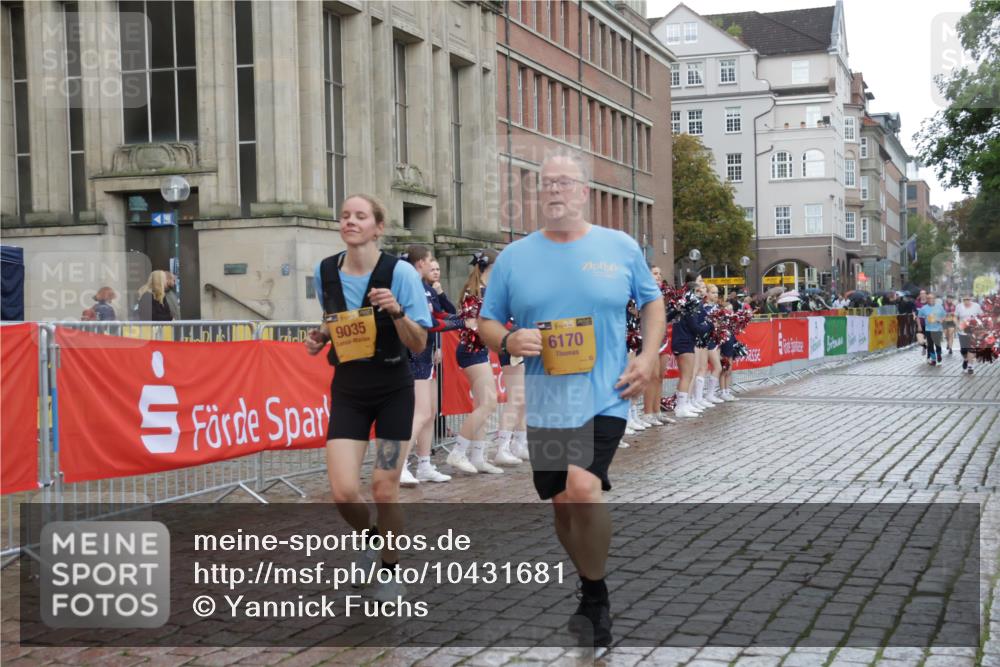 13.09.2026 - Kiel Lauf Yannick Fuchs http://msf.ph/oto/10431681 13.09.2026 11:17:04 Ziel 608, 3995, 7800, 7880, 9428, 1925, 2050, 6170, 6977, 8630, 8964, 9035, 10554, 11230, 11584, 11926, 12226, 12370, 7400, 9570, 644, 2822, 5732, 6170, 9035, 9173, 9593, 11230 meine-sportfotos.de