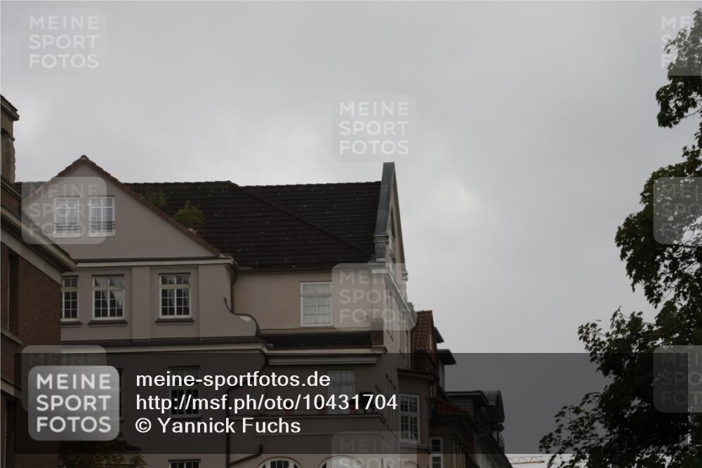 13.09.2026 - Kiel Lauf Yannick Fuchs http://msf.ph/oto/10431704 13.09.2026 11:17:11 Ziel 7400, 7880, 9428, 608, 1925, 2050, 3995, 6977, 7800, 8630, 8964, 10554, 11584, 11926, 12226, 12370, 9570, 6170, 9035, 11230, 11926 meine-sportfotos.de