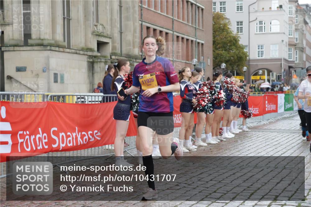 13.09.2026 - Kiel Lauf Yannick Fuchs http://msf.ph/oto/10431707 13.09.2026 11:17:12 Ziel 7400, 7880, 9428, 608, 1925, 2050, 3995, 6977, 7800, 8630, 8964, 10554, 11584, 11926, 12226, 12370, 9570, 6170, 9035, 11230, 11926 meine-sportfotos.de