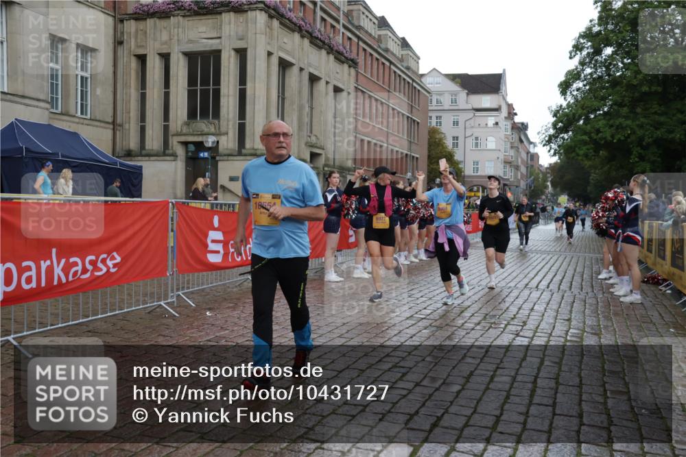 13.09.2026 - Kiel Lauf Yannick Fuchs http://msf.ph/oto/10431727 13.09.2026 11:17:18 Ziel 7400, 9570, 608, 1925, 2050, 3995, 6977, 7800, 7880, 8630, 8964, 9428, 10554, 11584, 12226, 12370, 1925, 6977, 8964, 10554, 11584, 11926 meine-sportfotos.de