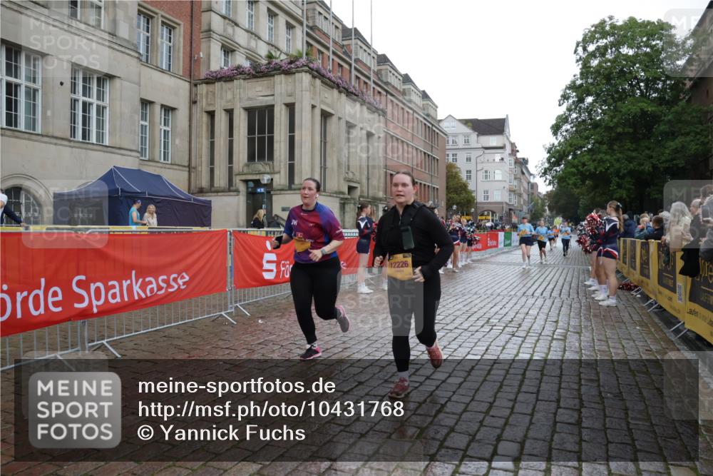 13.09.2026 - Kiel Lauf Yannick Fuchs http://msf.ph/oto/10431768 13.09.2026 11:17:25 Ziel 7400, 9570, 608, 2050, 3995, 7400, 7800, 7880, 8630, 9428, 12226, 12370, 7720, 1925, 2050, 6977, 8630, 8964, 10554, 11584, 12226, 12370 meine-sportfotos.de