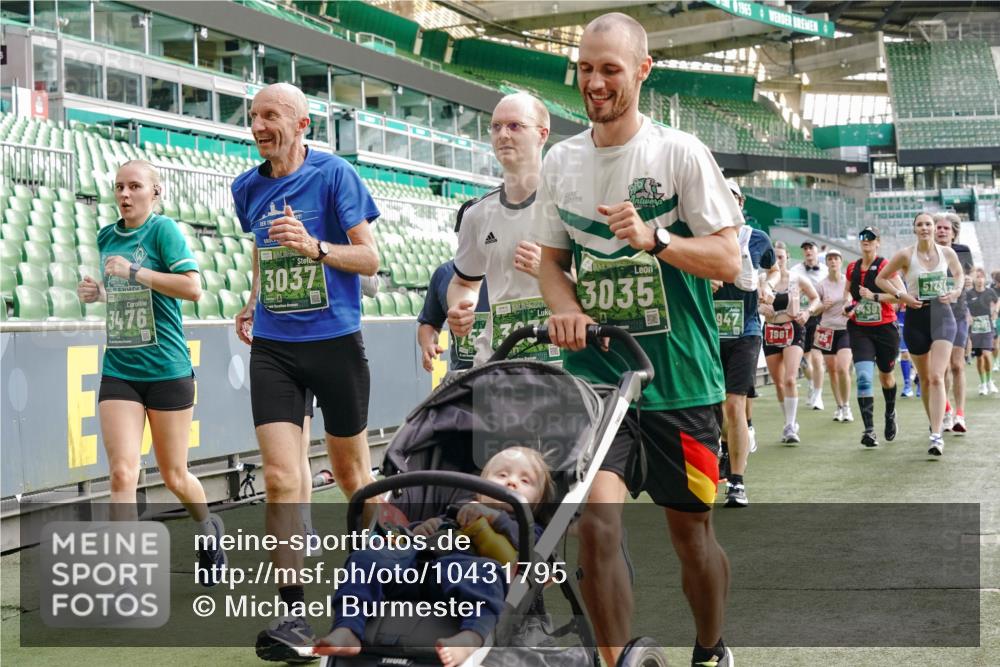 13.09.2026 - 21. swb-Marathon Bremen Michael Burmester http://msf.ph/oto/10431795 13.09.2026 13:29:09 Laufen im Stadion 111, 171, 220, 422, 476, 478, 685, 726, 729, 754, 767, 829, 888, 925, 986, 1079, 1217, 1220, 1242, 1270, 1298, 1325, 1384, 1496, 1615, 1633, 1634, 1741, 1777, 1886, 1958, 1984, 2238, 2263, 2326, 2365, 2436, 2449, 2472, 2502, 2546, 2574, 2593, 2738, 2740, 2743, 2830, 2862, 2868, 2924, 2991, 3020, 3053, 3061, 3129, 3154, 3238, 3274, 3286, 3321, 3361, 3563, 3589, 3594, 3595, 3605, 3678, 3694, 3755, 3758, 3798, 3826, 3853, 3898, 3953, 3965, 3971, 3987, 4011, 4108, 4238, 4457, 4660 meine-sportfotos.de