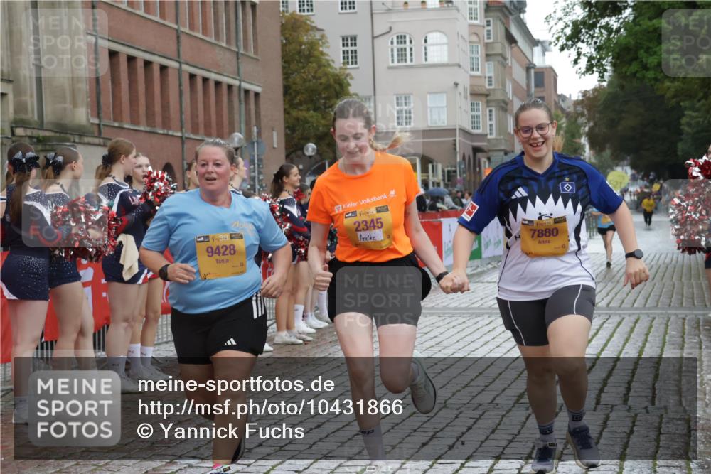 13.09.2026 - Kiel Lauf Yannick Fuchs http://msf.ph/oto/10431866 13.09.2026 11:17:38 Ziel 7720, 7400, 7880, 9428, 9570, 7947, 608, 3995, 7800, 7880, 9428 meine-sportfotos.de