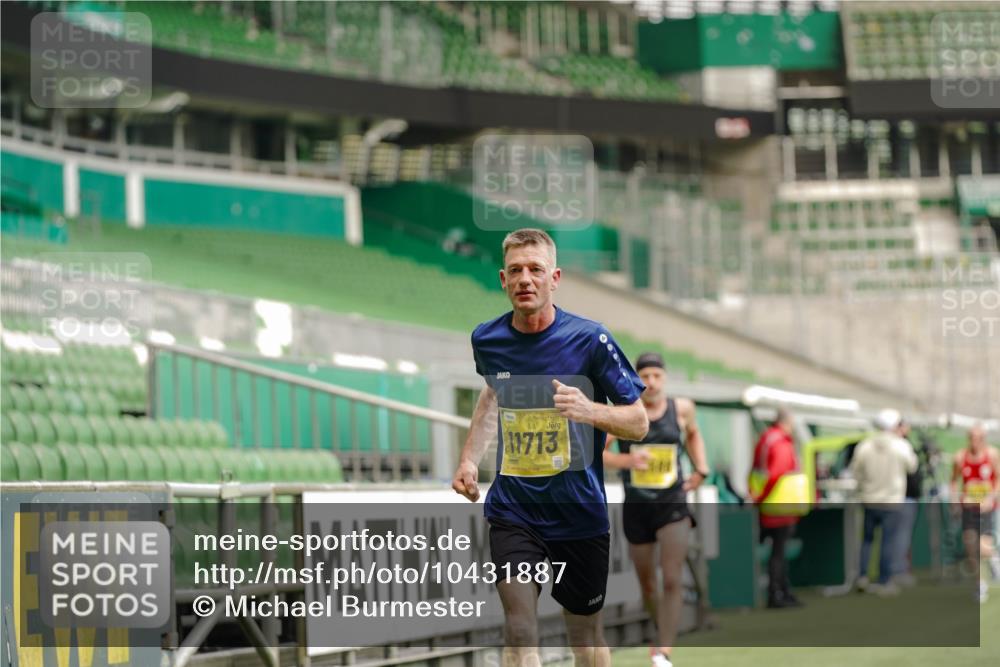 13.09.2026 - 21. swb-Marathon Bremen Michael Burmester http://msf.ph/oto/10431887 13.09.2026 10:23:14 Laufen im Stadion 10235, 10302, 10341, 10441, 10520, 10575, 10592, 10782, 10926, 11042, 11083, 11127, 11198, 11227, 11338, 11373, 11426, 11454, 11619, 11628, 11713, 11721, 11738, 11854, 11903, 11944, 12003, 12053, 12144, 12209, 12339, 12370, 12395, 12404, 12538, 13507, 13513, 13519, 13535, 13539, 13553, 13556, 13559, 13563, 13566, 13580, 13584, 13587, 13616, 13636, 13641, 13642, 10366, 10475, 11481, 11652, 13530, 13534, 13541, 13564 meine-sportfotos.de