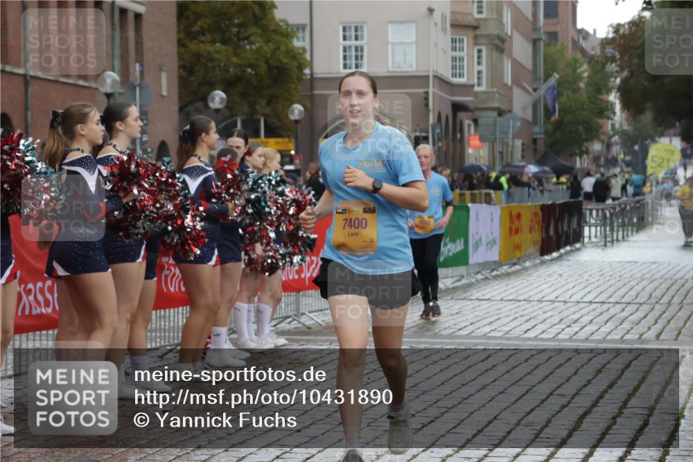 13.09.2026 - Kiel Lauf Yannick Fuchs http://msf.ph/oto/10431890 13.09.2026 11:17:47 Ziel 7720, 7947, 7400, 9570, 4186, 7400, 7880, 9428 meine-sportfotos.de