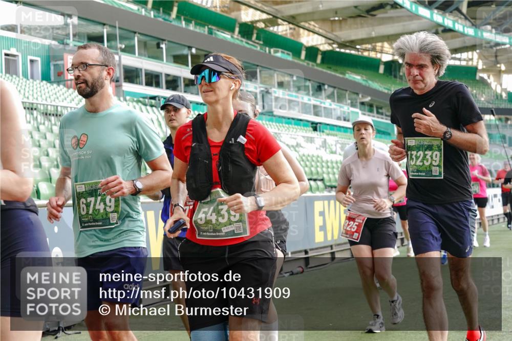 13.09.2026 - 21. swb-Marathon Bremen Michael Burmester http://msf.ph/oto/10431909 13.09.2026 13:29:14 Laufen im Stadion 111, 171, 220, 422, 476, 478, 685, 729, 754, 767, 829, 888, 925, 986, 1079, 1217, 1220, 1242, 1270, 1298, 1325, 1384, 1496, 1615, 1633, 1634, 1741, 1777, 1886, 1958, 1984, 2238, 2263, 2326, 2365, 2436, 2449, 2472, 2502, 2546, 2574, 2593, 2738, 2740, 2743, 2830, 2862, 2868, 2924, 2991, 3020, 3053, 3061, 3129, 3154, 3238, 3274, 3286, 3321, 3361, 3563, 3589, 3594, 3595, 3605, 3678, 3694, 3755, 3758, 3798, 3826, 3853, 3898, 3929, 3953, 3965, 3971, 3987, 4011, 4056, 4108, 4238 meine-sportfotos.de