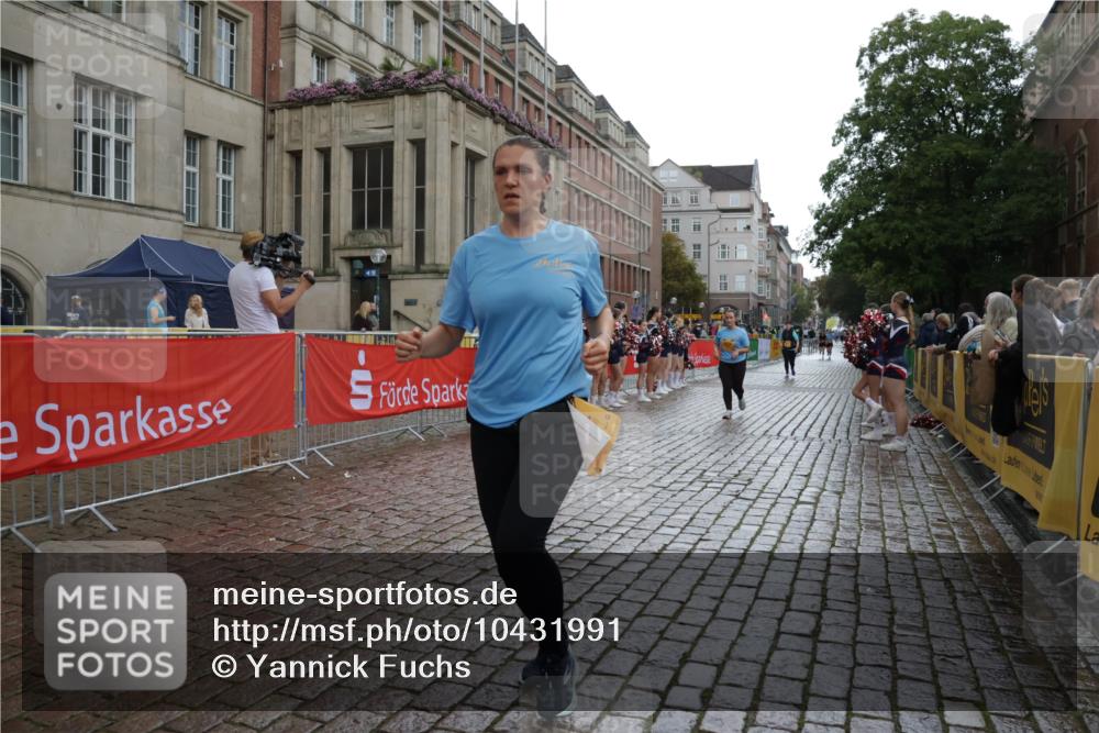 13.09.2026 - Kiel Lauf Yannick Fuchs http://msf.ph/oto/10431991 13.09.2026 11:18:53 Ziel 4035, 10057, 11039, 1645, 5422, 6513, 7298, 8171, 8181, 8735, 9893, 11388, 5422, 7298 meine-sportfotos.de