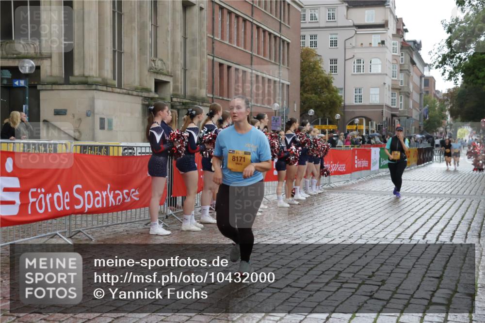 13.09.2026 - Kiel Lauf Yannick Fuchs http://msf.ph/oto/10432000 13.09.2026 11:18:56 Ziel 4035, 9893, 10057, 11039, 1645, 6513, 8171, 8181, 8735, 9103, 11388, 5422, 7298, 8171 meine-sportfotos.de