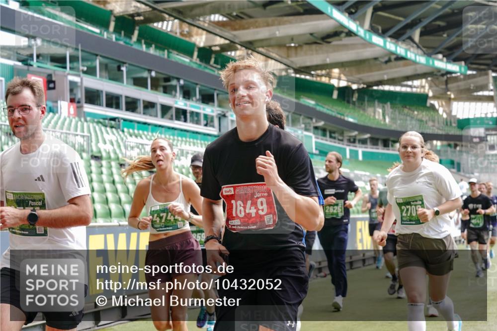 13.09.2026 - 21. swb-Marathon Bremen Michael Burmester http://msf.ph/oto/10432052 13.09.2026 13:04:31 Laufen im Stadion 178, 209, 210, 323, 488, 534, 536, 565, 596, 647, 725, 762, 881, 940, 1014, 1073, 1239, 1307, 1343, 1373, 1456, 1458, 1479, 1627, 1649, 1653, 1656, 1687, 1771, 1780, 1914, 1932, 1941, 2023, 2089, 2126, 2223, 2369, 2430, 2434, 2452, 2602, 2625, 2723, 2742, 2764, 2851, 2867, 2872, 2891, 2910, 2919, 2934, 2957, 2959, 2977, 2985, 3028, 3030, 3135, 3217, 3320, 3343, 3360, 3402, 3419, 3425, 3454, 3460, 3510, 3521, 3579, 3597, 3618, 3796, 3846, 3859, 3909, 242 meine-sportfotos.de