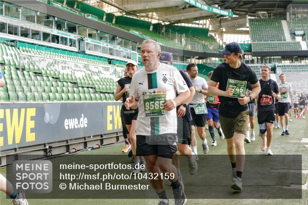 13.09.2026 - 21. swb-Marathon Bremen Michael Burmester http://msf.ph/oto/10432159 13.09.2026 13:29:28 Laufen im Stadion 171, 220, 405, 422, 476, 685, 729, 754, 767, 829, 986, 1079, 1217, 1220, 1242, 1270, 1298, 1325, 1384, 1615, 1633, 1634, 1741, 1777, 1810, 1811, 1886, 1983, 2238, 2263, 2326, 2365, 2436, 2449, 2472, 2546, 2574, 2593, 2615, 2738, 2740, 2743, 2830, 2862, 2868, 2924, 2991, 3020, 3053, 3061, 3129, 3154, 3238, 3274, 3286, 3321, 3361, 3563, 3589, 3594, 3595, 3605, 3678, 3694, 3755, 3758, 3798, 3826, 3853, 3898, 3929, 3953, 3965, 3971, 3987, 4011, 4056, 4108, 4238 meine-sportfotos.de