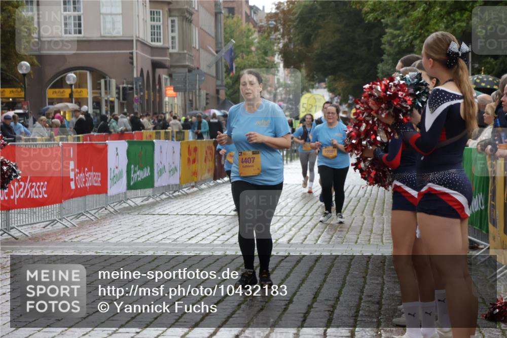 13.09.2026 - Kiel Lauf Yannick Fuchs http://msf.ph/oto/10432183 13.09.2026 11:19:54 Ziel 562, 3854, 422, 3505, 4407, 10581, 10951, 6116, 9103 meine-sportfotos.de