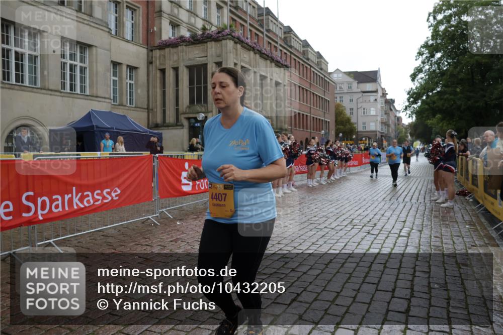 13.09.2026 - Kiel Lauf Yannick Fuchs http://msf.ph/oto/10432205 13.09.2026 11:20:00 Ziel 562, 3854, 422, 3505, 4407, 10581, 10951, 6116, 4407 meine-sportfotos.de
