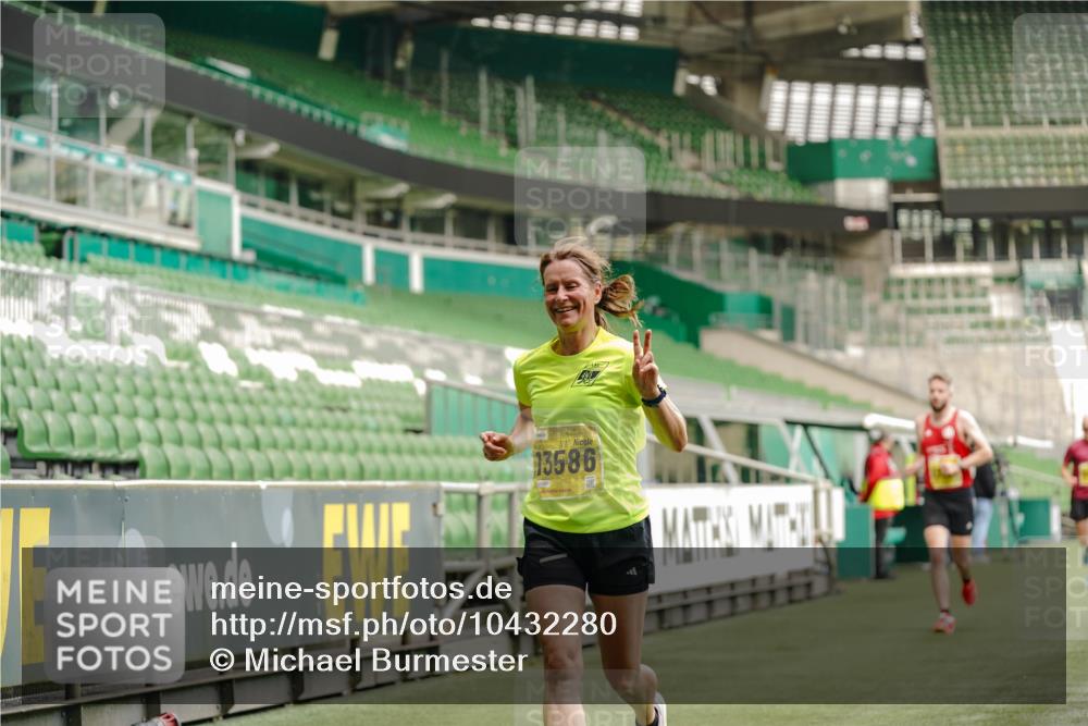 13.09.2026 - 21. swb-Marathon Bremen Michael Burmester http://msf.ph/oto/10432280 13.09.2026 10:23:39 Laufen im Stadion 10235, 10302, 10341, 10441, 10520, 10575, 10592, 10618, 10782, 10926, 10972, 11042, 11127, 11143, 11198, 11201, 11227, 11338, 11373, 11426, 11454, 11628, 11713, 11721, 11779, 11895, 11903, 12003, 12053, 12144, 12209, 12246, 12339, 12370, 12395, 12404, 12442, 12468, 12469, 12477, 12538, 13507, 13513, 13519, 13520, 13539, 13553, 13556, 13563, 13566, 13580, 13584, 13586, 13587, 13616, 13641, 13642, 10366, 10475, 11481, 11652, 13530, 13541 meine-sportfotos.de