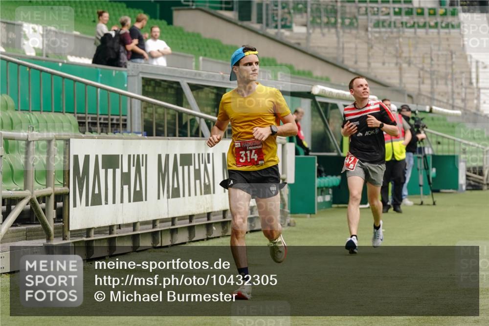 13.09.2026 - 21. swb-Marathon Bremen Michael Burmester http://msf.ph/oto/10432305 13.09.2026 12:29:20 Laufen im Stadion 314, 358, 520, 547, 553, 574, 649, 719, 858, 934, 959, 1161, 1253, 1256, 1391, 1428, 1525, 1724, 1783, 3662, 206, 322, 447, 814, 841, 875, 968, 1187, 1313, 1544, 1840, 2044, 2143 meine-sportfotos.de