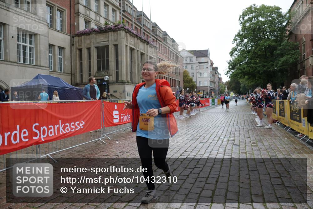 13.09.2026 - Kiel Lauf Yannick Fuchs http://msf.ph/oto/10432310 13.09.2026 11:21:07 Ziel 1677, 2913, 3935, 4598, 10950, 1609, 5847, 4598 meine-sportfotos.de
