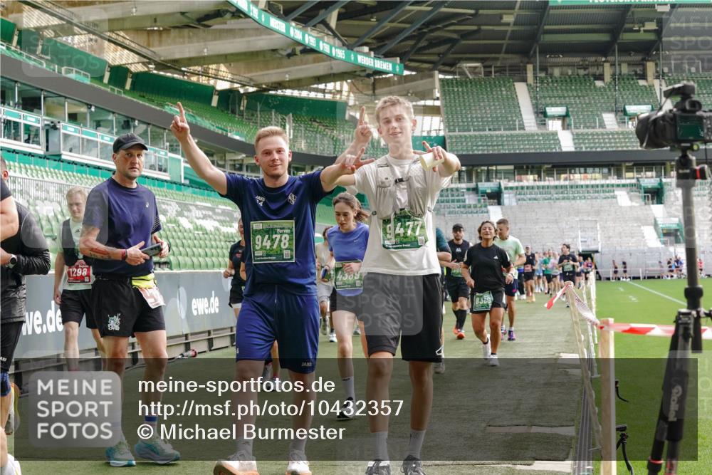 13.09.2026 - 21. swb-Marathon Bremen Michael Burmester http://msf.ph/oto/10432357 13.09.2026 13:29:37 Laufen im Stadion 171, 220, 297, 405, 422, 476, 685, 729, 754, 767, 986, 1079, 1217, 1242, 1270, 1298, 1325, 1384, 1615, 1633, 1634, 1741, 1777, 1810, 1811, 1886, 1983, 2238, 2249, 2263, 2326, 2365, 2436, 2449, 2472, 2546, 2574, 2593, 2615, 2738, 2740, 2743, 2830, 2862, 2868, 2869, 2871, 2924, 2991, 3020, 3053, 3061, 3129, 3154, 3227, 3238, 3274, 3286, 3321, 3361, 3563, 3589, 3594, 3595, 3605, 3678, 3694, 3755, 3758, 3798, 3826, 3853, 3898, 3929, 3953, 3965, 3971, 3987, 4011, 4056, 4108, 4238 meine-sportfotos.de
