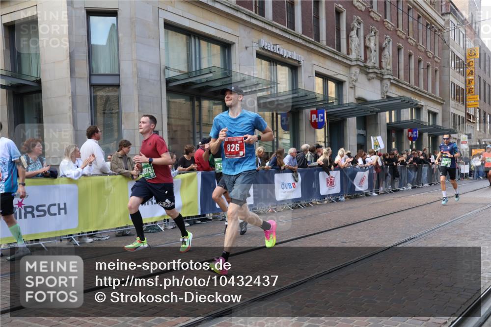 13.09.2026 - 21. swb-Marathon Bremen Strokosch-Dieckow http://msf.ph/oto/10432437 13.09.2026 13:12:02 Ziel 899, 1517, 2447, 2480, 3362, 3830, 4560, 5940, 6107, 6739, 7328, 7521, 8981, 13013, 493, 826, 863, 2444, 2820, 3336, 3703, 4283, 4368, 4651, 4698, 5521, 5585, 5893, 6059, 6668, 7621, 8996, 9398, 13055 meine-sportfotos.de