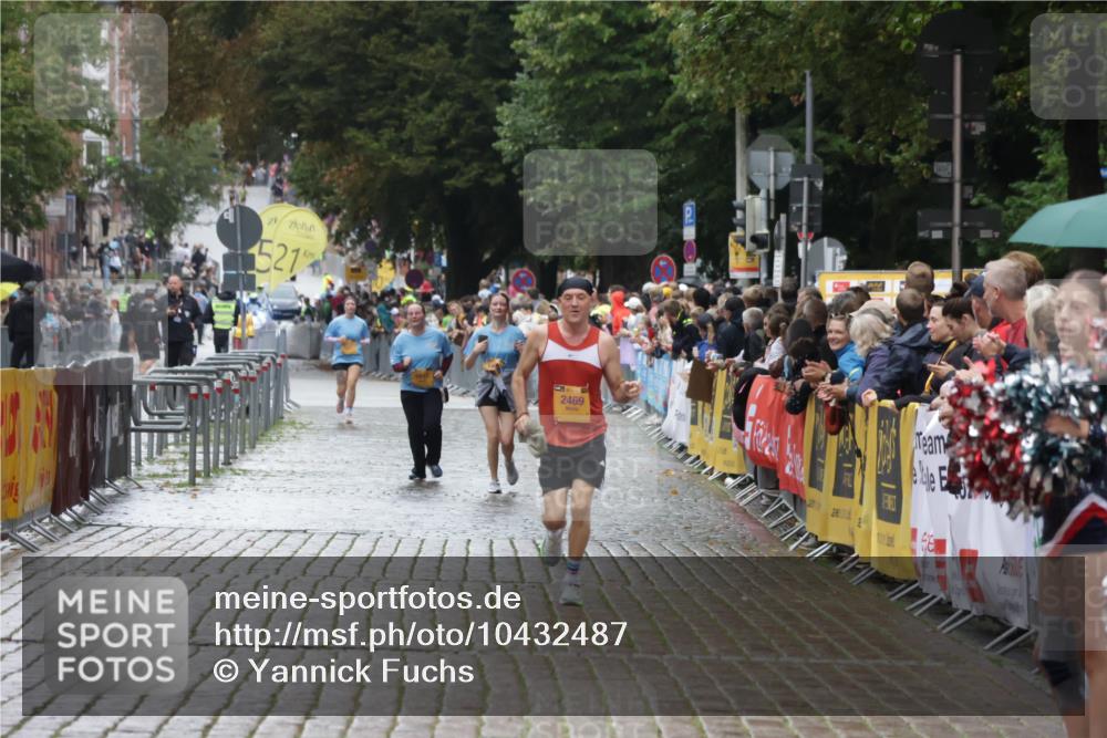 13.09.2026 - Kiel Lauf Yannick Fuchs http://msf.ph/oto/10432487 13.09.2026 11:22:34 Ziel 1305, 5917, 7737 meine-sportfotos.de