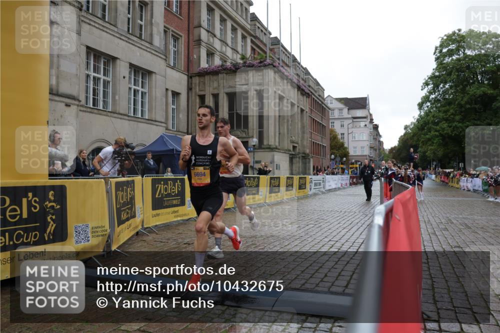 13.09.2026 - Kiel Lauf Yannick Fuchs http://msf.ph/oto/10432675 13.09.2026 11:23:37 Ziel 11523 meine-sportfotos.de