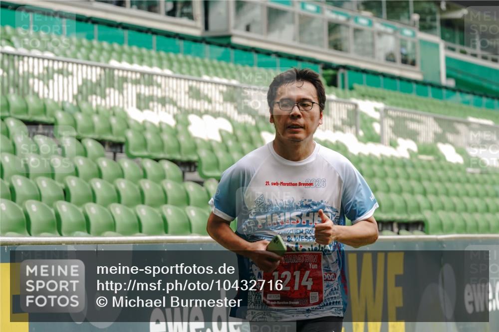 13.09.2026 - 21. swb-Marathon Bremen Michael Burmester http://msf.ph/oto/10432716 13.09.2026 12:30:34 Laufen im Stadion 314, 520, 547, 858, 934, 1168, 1214, 1357, 1453, 1639, 4474, 5212, 6485, 8285, 103, 206, 238, 322, 420, 841, 875, 1161, 1352, 1840, 1917, 2032, 3662, 4264 meine-sportfotos.de