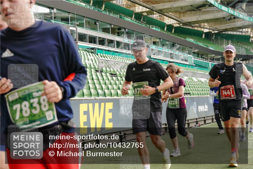 13.09.2026 - 21. swb-Marathon Bremen Michael Burmester http://msf.ph/oto/10432765 13.09.2026 13:29:54 Laufen im Stadion 171, 220, 297, 405, 422, 476, 685, 729, 754, 767, 986, 1079, 1217, 1242, 1270, 1298, 1325, 1384, 1615, 1633, 1634, 1741, 1777, 1810, 1811, 1886, 1983, 2238, 2242, 2249, 2263, 2326, 2365, 2436, 2449, 2472, 2546, 2593, 2615, 2738, 2740, 2743, 2830, 2862, 2868, 2869, 2871, 2918, 2924, 2991, 2994, 3020, 3053, 3129, 3154, 3227, 3238, 3274, 3286, 3321, 3361, 3563, 3594, 3595, 3605, 3678, 3755, 3758, 3798, 3853, 3876, 3898, 3929, 3953, 3965, 3971, 3987, 4011, 4056 meine-sportfotos.de