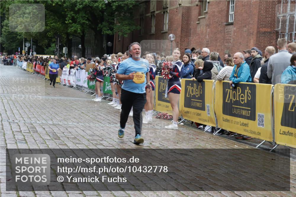 13.09.2026 - Kiel Lauf Yannick Fuchs http://msf.ph/oto/10432778 13.09.2026 11:24:37 Ziel 1723, 2032, 7693, 7002 meine-sportfotos.de