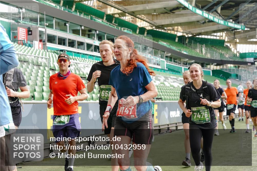 13.09.2026 - 21. swb-Marathon Bremen Michael Burmester http://msf.ph/oto/10432959 13.09.2026 13:30:03 Laufen im Stadion 171, 297, 405, 422, 476, 639, 685, 729, 754, 767, 806, 986, 1217, 1242, 1270, 1384, 1615, 1633, 1634, 1777, 1810, 1811, 1886, 1983, 2216, 2238, 2242, 2249, 2263, 2326, 2368, 2372, 2436, 2449, 2546, 2593, 2615, 2637, 2719, 2738, 2740, 2830, 2862, 2868, 2869, 2871, 2918, 2924, 2991, 2994, 3020, 3053, 3101, 3129, 3227, 3238, 3274, 3286, 3321, 3361, 3563, 3594, 3595, 3605, 3678, 3755, 3758, 3798, 3876, 3898, 3929, 3953, 3965, 3971, 3987, 4011, 4056 meine-sportfotos.de