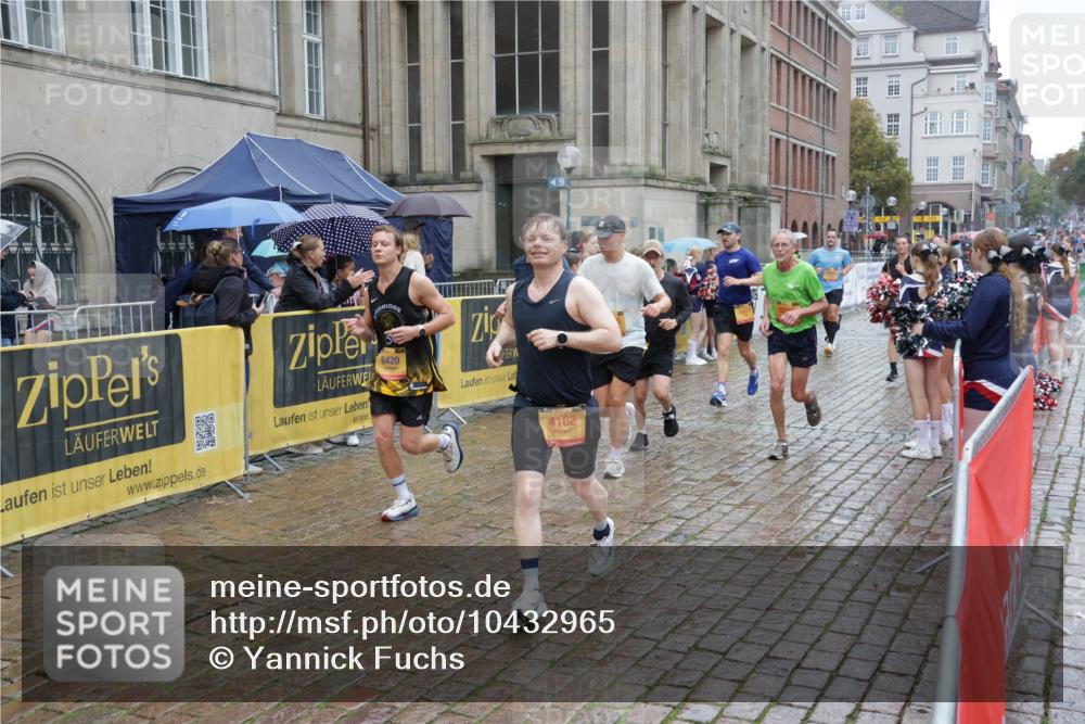 13.09.2026 - Kiel Lauf Yannick Fuchs http://msf.ph/oto/10432965 13.09.2026 11:41:28 Ziel 2430, 3629, 5774, 6895, 7247 meine-sportfotos.de