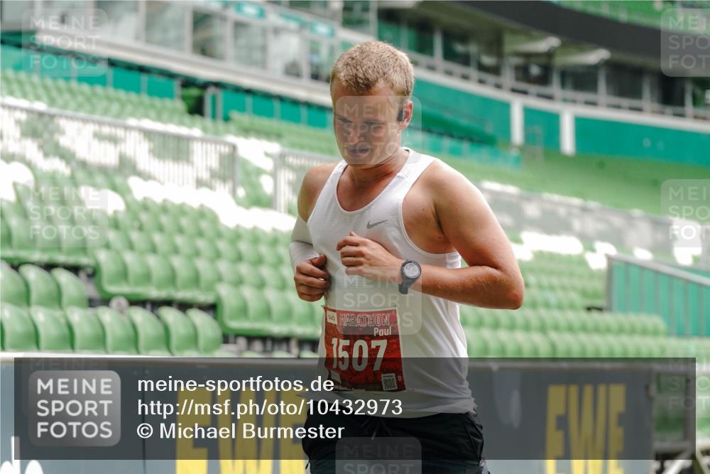 13.09.2026 - 21. swb-Marathon Bremen Michael Burmester http://msf.ph/oto/10432973 13.09.2026 12:31:44 Laufen im Stadion 417, 482, 573, 668, 943, 1020, 1126, 1168, 1357, 1507, 1639, 2100, 4474, 5212, 6485, 6507, 8044, 8285, 103, 358, 420, 553, 574, 649, 719, 959, 1161, 1253, 1256, 1352, 1391, 1428, 1525, 1724, 1783, 1917, 2032, 3662, 4264 meine-sportfotos.de