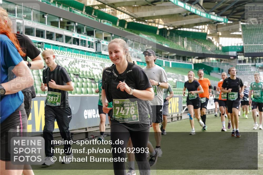 13.09.2026 - 21. swb-Marathon Bremen Michael Burmester http://msf.ph/oto/10432993 13.09.2026 13:30:03 Laufen im Stadion 171, 297, 405, 422, 476, 639, 685, 729, 754, 767, 806, 986, 1217, 1242, 1270, 1384, 1615, 1633, 1634, 1777, 1810, 1811, 1886, 1983, 2216, 2238, 2242, 2249, 2263, 2326, 2368, 2372, 2436, 2449, 2546, 2593, 2615, 2637, 2719, 2738, 2740, 2830, 2862, 2868, 2869, 2871, 2918, 2924, 2991, 2994, 3020, 3053, 3101, 3129, 3227, 3238, 3274, 3286, 3321, 3361, 3563, 3594, 3595, 3605, 3678, 3755, 3758, 3798, 3876, 3898, 3929, 3953, 3965, 3971, 3987, 4011, 4056 meine-sportfotos.de