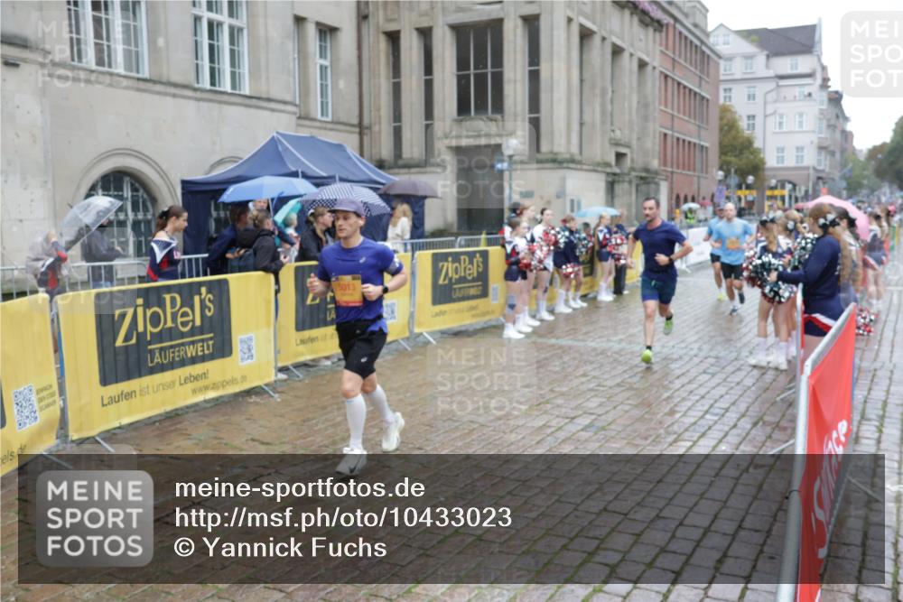 13.09.2026 - Kiel Lauf Yannick Fuchs http://msf.ph/oto/10433023 13.09.2026 11:41:34 Ziel 2430, 3629, 5774, 6895, 7247 meine-sportfotos.de