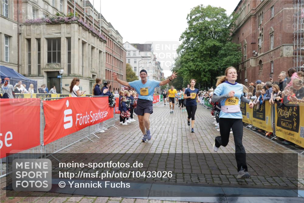 13.09.2026 - Kiel Lauf Yannick Fuchs http://msf.ph/oto/10433026 13.09.2026 09:47:44 Ziel 390, 466, 3373, 3735, 4011, 4103, 4365, 4400, 4460, 4479, 4952, 6078, 7767, 8096, 8503, 8833, 9528, 9697, 11654, 12099, 544, 591, 1235, 1324, 2587, 2870, 3192, 3629, 4480, 5167, 5517, 6072, 6575, 6639, 6696, 7461, 8231, 8503, 8524, 8540, 8777, 9091, 9634, 9936, 10076, 10555, 10789, 11964, 12635, 122, 218, 366, 1713, 1743, 2241, 2755, 3812, 4225, 4288, 4467, 4710, 5215, 6242, 6809, 6942, 7258, 9694, 10823, 11396, 12007, 12167, 12393, 2587, 7461, 9091 meine-sportfotos.de