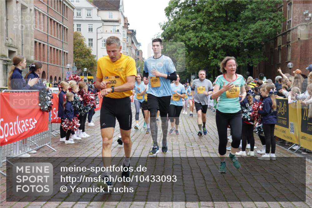 13.09.2026 - Kiel Lauf Yannick Fuchs http://msf.ph/oto/10433093 13.09.2026 09:47:47 Ziel 390, 466, 1743, 3735, 4011, 4103, 4365, 4400, 4460, 4479, 4952, 5215, 6078, 8096, 8833, 9528, 9697, 10823, 11396, 11654, 12099, 466, 544, 591, 1235, 1324, 2587, 2870, 3192, 3373, 3629, 4011, 4480, 5167, 5517, 6072, 6575, 6639, 6696, 7767, 8231, 8503, 8524, 8540, 8777, 8833, 9634, 9936, 10076, 10555, 10789, 12635, 122, 218, 366, 1227, 1713, 2241, 2755, 3812, 4225, 4288, 4467, 4710, 6242, 6809, 6942, 7258, 9694, 12007, 12167, 12393, 1235, 2587, 5167, 7461, 8524, 9091, 10076 meine-sportfotos.de