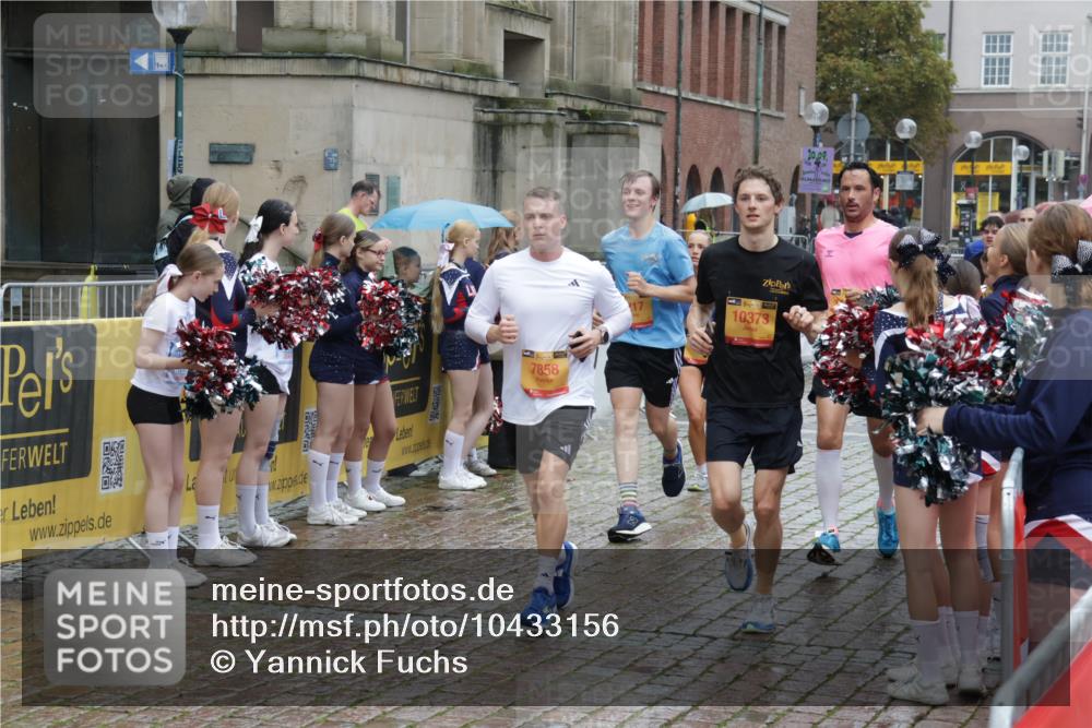 13.09.2026 - Kiel Lauf Yannick Fuchs http://msf.ph/oto/10433156 13.09.2026 11:41:55 Ziel 2430, 3629, 5774, 6895, 7247 meine-sportfotos.de