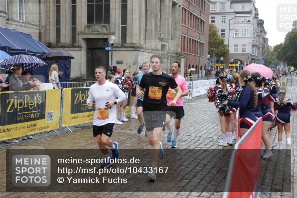 13.09.2026 - Kiel Lauf Yannick Fuchs http://msf.ph/oto/10433167 13.09.2026 11:41:56 Ziel 2430, 3629, 5774, 6895, 7247 meine-sportfotos.de