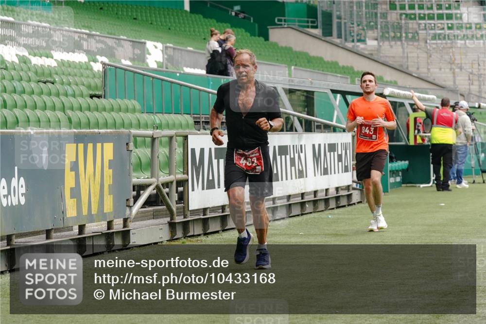 13.09.2026 - 21. swb-Marathon Bremen Michael Burmester http://msf.ph/oto/10433168 13.09.2026 12:32:10 Laufen im Stadion 417, 482, 573, 668, 943, 1020, 1126, 1357, 1507, 1606, 1629, 1639, 2100, 4474, 6507, 8044, 8285, 358, 420, 520, 547, 553, 574, 649, 719, 858, 934, 959, 1161, 1253, 1256, 1391, 1428, 1525, 1724, 1783, 1917, 3662, 4264 meine-sportfotos.de